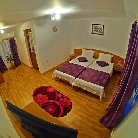 Casa De Langa Lac ナボダリ