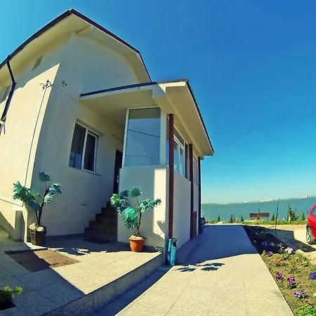 בית הארחה Casa De Langa Lac Năvodari